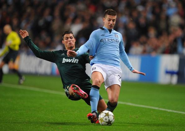 波兰主帅：莱万能在11月出场；巴萨和弗里克没对他感到不满