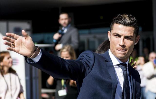 末节被弃用！周琦高效砍两双，杀伤力十足无奈罚球一般