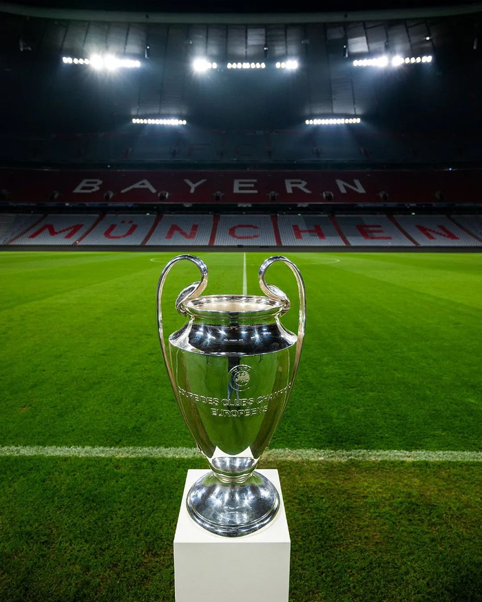 早报：拜仁的四线一十六胜，在我的肩膀上扛着！