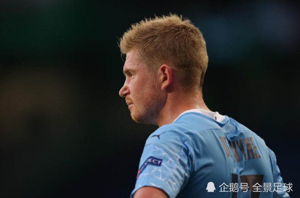 热议U22男足输越南：五后卫+偏哨都输了，非要国际日去忙全运