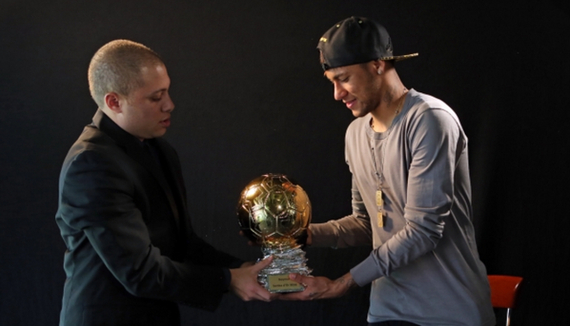 波神&杰伦·约翰逊半场联手31分，得分超全队一半