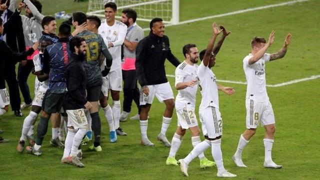 林诗栋刁钻进攻线路对决卡尔伯格顽强防守