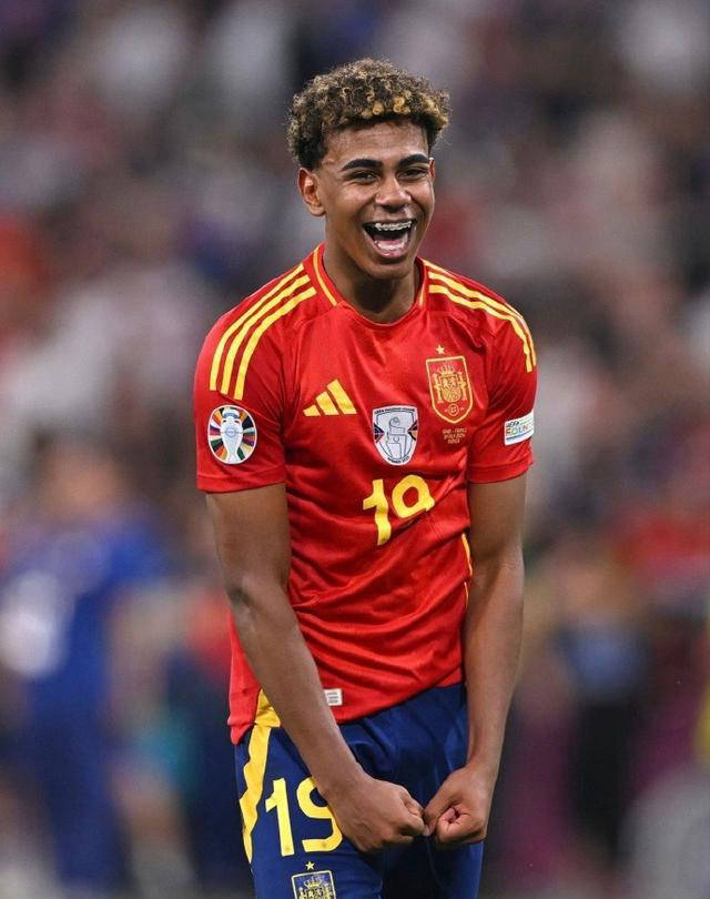 【欧联】尼斯vs弗赖堡比赛结果：尼斯(1-3)弗赖堡比分战报（欧联战报：尼斯1-3弗赖堡，比赛结果与比分）