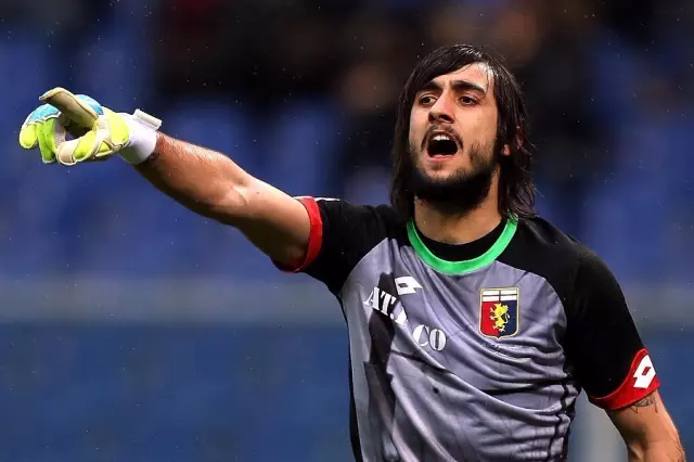 球报：安哥拉对阵阿根廷期间，球场出现混乱导致70名球迷受伤