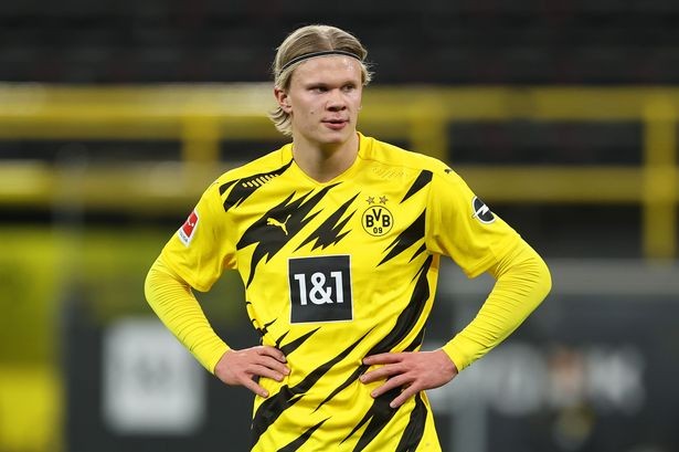 鲁媒：陈泽仕和依木兰今天抵达成都，参加U22国足的训练备战（鲁媒：陈泽仕、依木兰今日抵蓉，随U22国足展开备战集训）