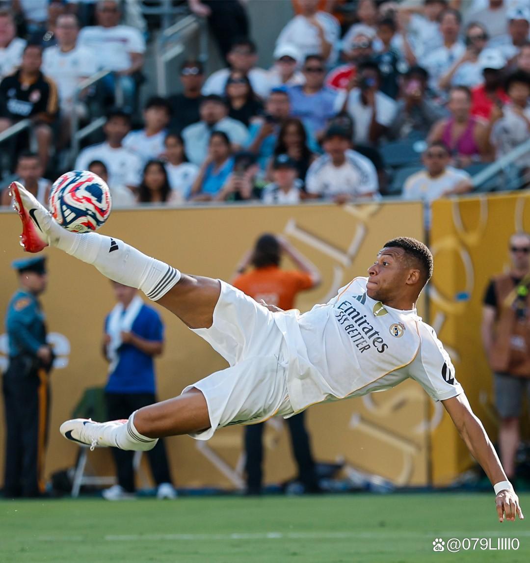 本-戴维斯：自己的未来无法控制，在捧杯时为孙兴慜感到骄傲