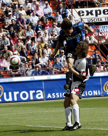 官方：洪都拉斯主教练鲁埃达带队无缘世界杯后离任