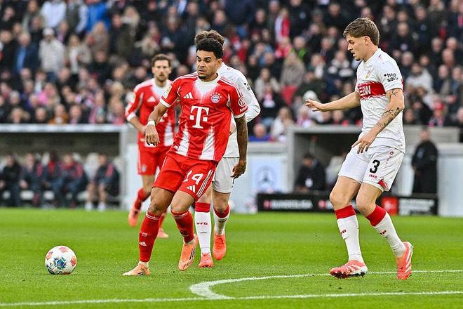 攻陷王子公园，拜仁是首支欧冠客战巴黎取得三连胜的球队（王子公园三度失守，拜仁创欧冠客战巴黎三连胜首例）