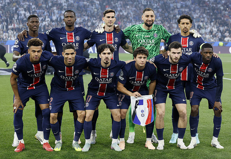 媒体人：阿奇姆彭很职业、不惹事，配得上在中超挣得每一分钱（媒体人：阿奇姆彭敬业不惹事，在中超拿到的每一分钱都名副其实）